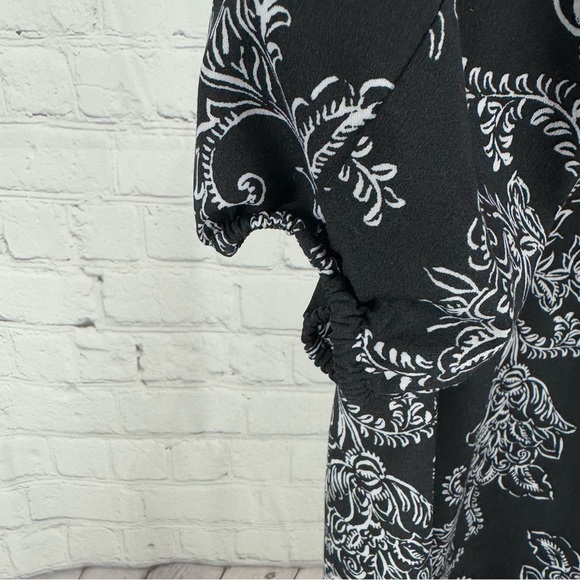 Lane Bryant Black Floral Print Split Neck 3/4 Sleeve Boho Top Size 20 - Picture 5 of 7